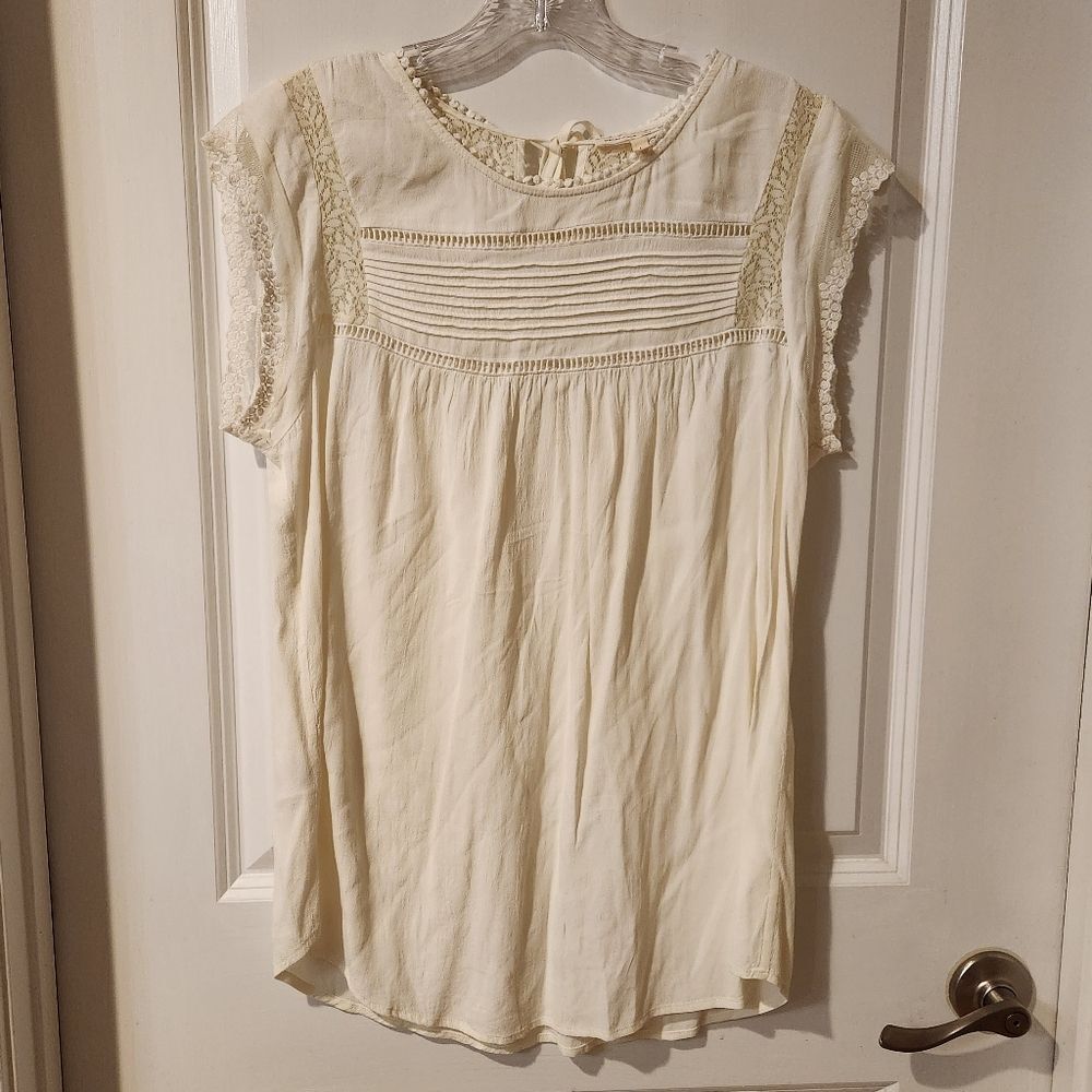 Meadow Rue Anthropologie cream dainty feminine short sleeve top large